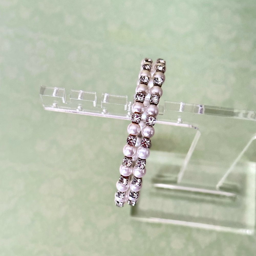 Vintage Pearl and Rhinestone Wrap Bracelet - Picture 16 of 16